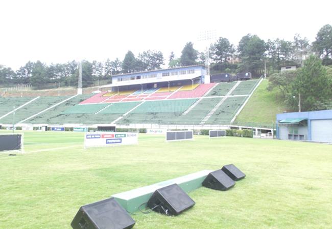 Foto_Estadio_168mariohelenio01.jpg